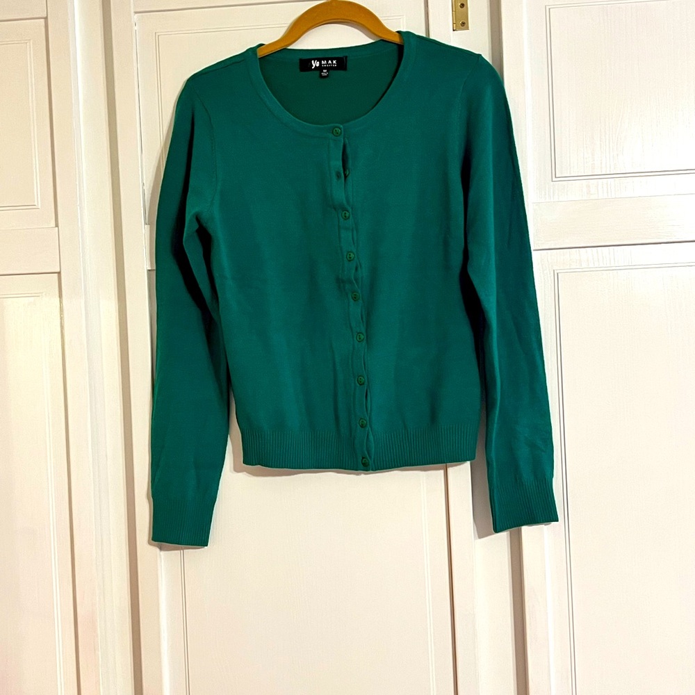 Kelly Green cardigan sizeM